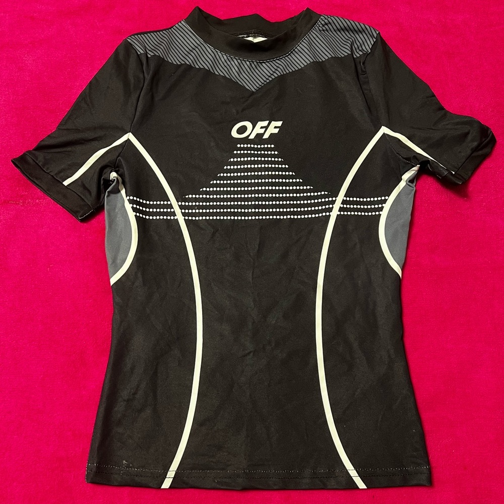 Fitted active top